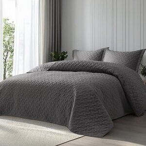 NEW Bedspreads Queen Size with Basket Weave Pattern with 2 Pillow Shams